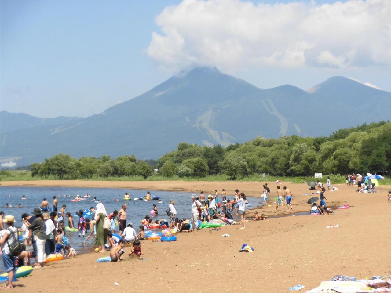 ホテルLakeside Banko 猪苗代町 エクステリア 写真